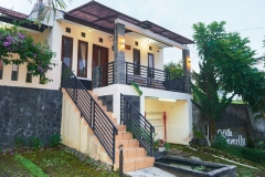 Villa Beverly Lembang Bandung 1