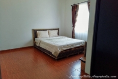 Villa-Kencana-6-Kamar-Osmond-Lembang20