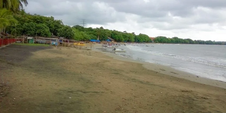 Desiana Cottage Rekomendasi Liburan di Pantai Carita